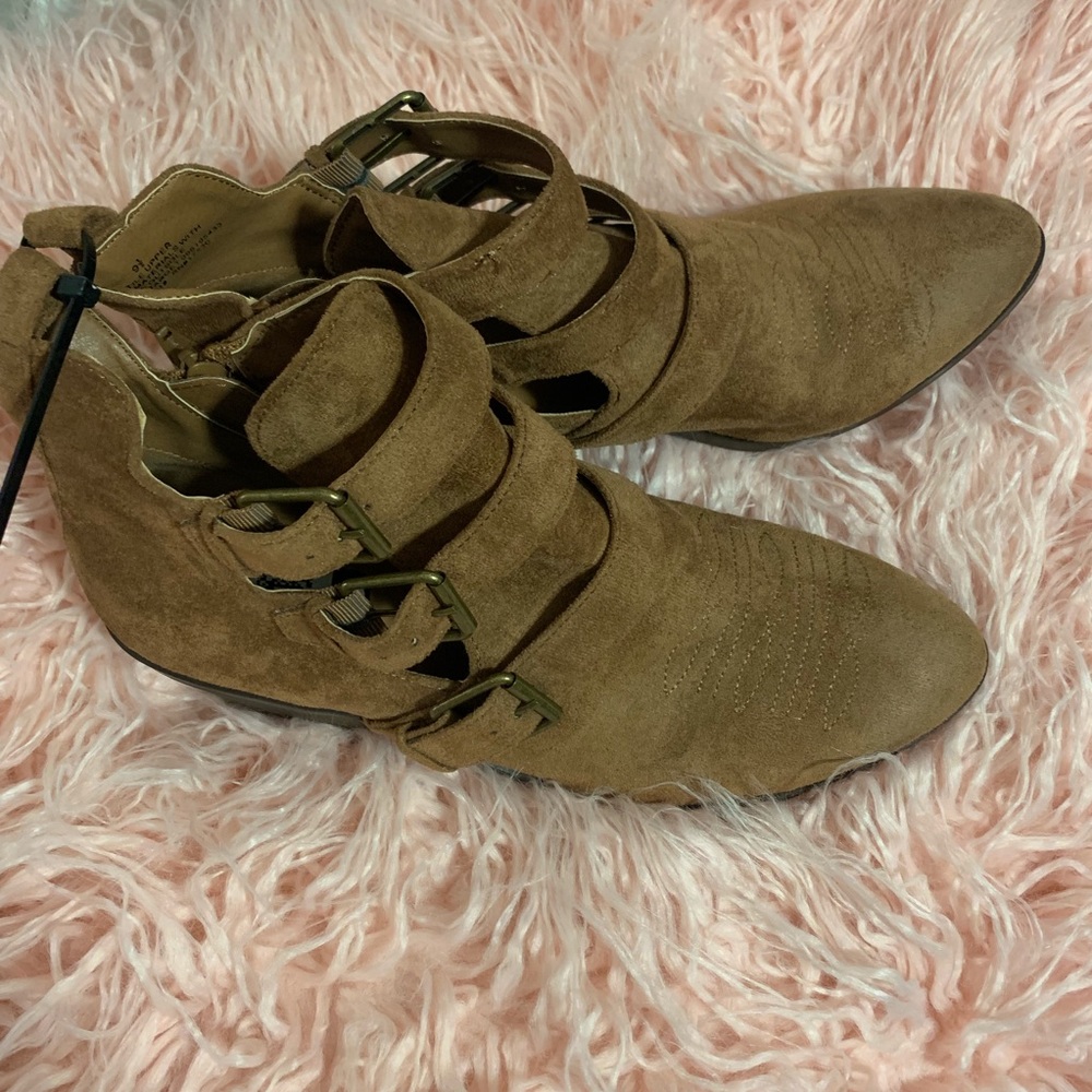 Universal Thread Suede Bootie - Picture 3 of 5